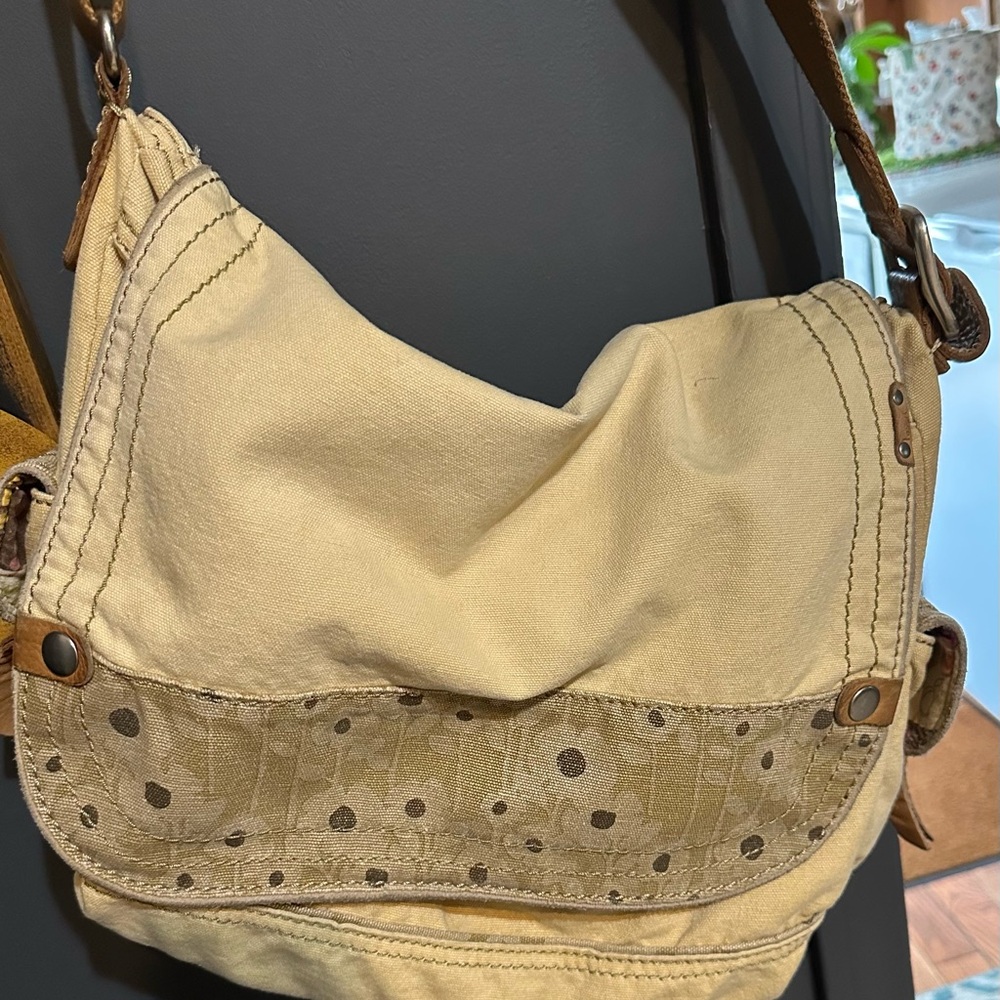 Fossil Tan and Brown Shoulder Bag